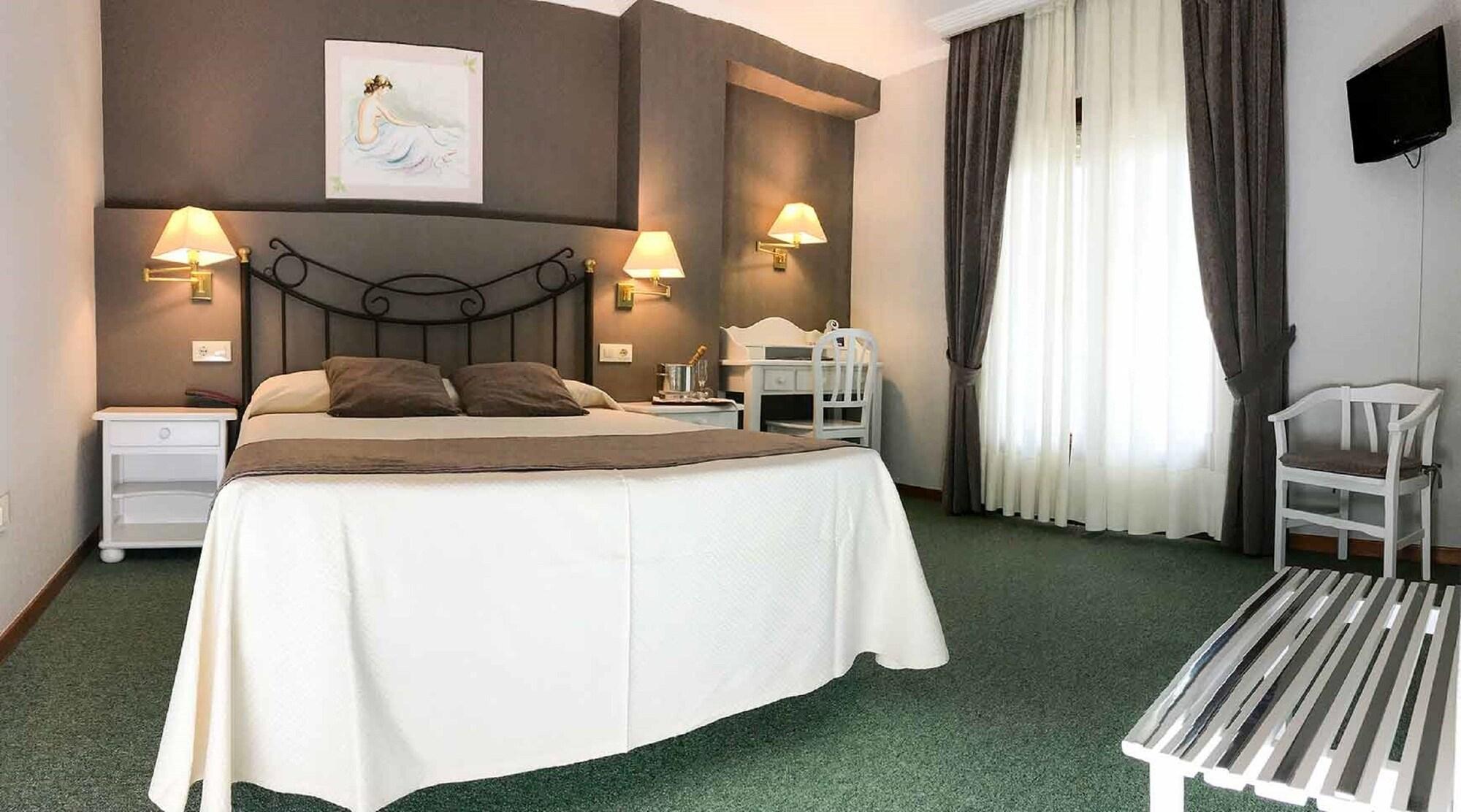 Hotel Spa Bosque Mar 里博雷多 外观 照片